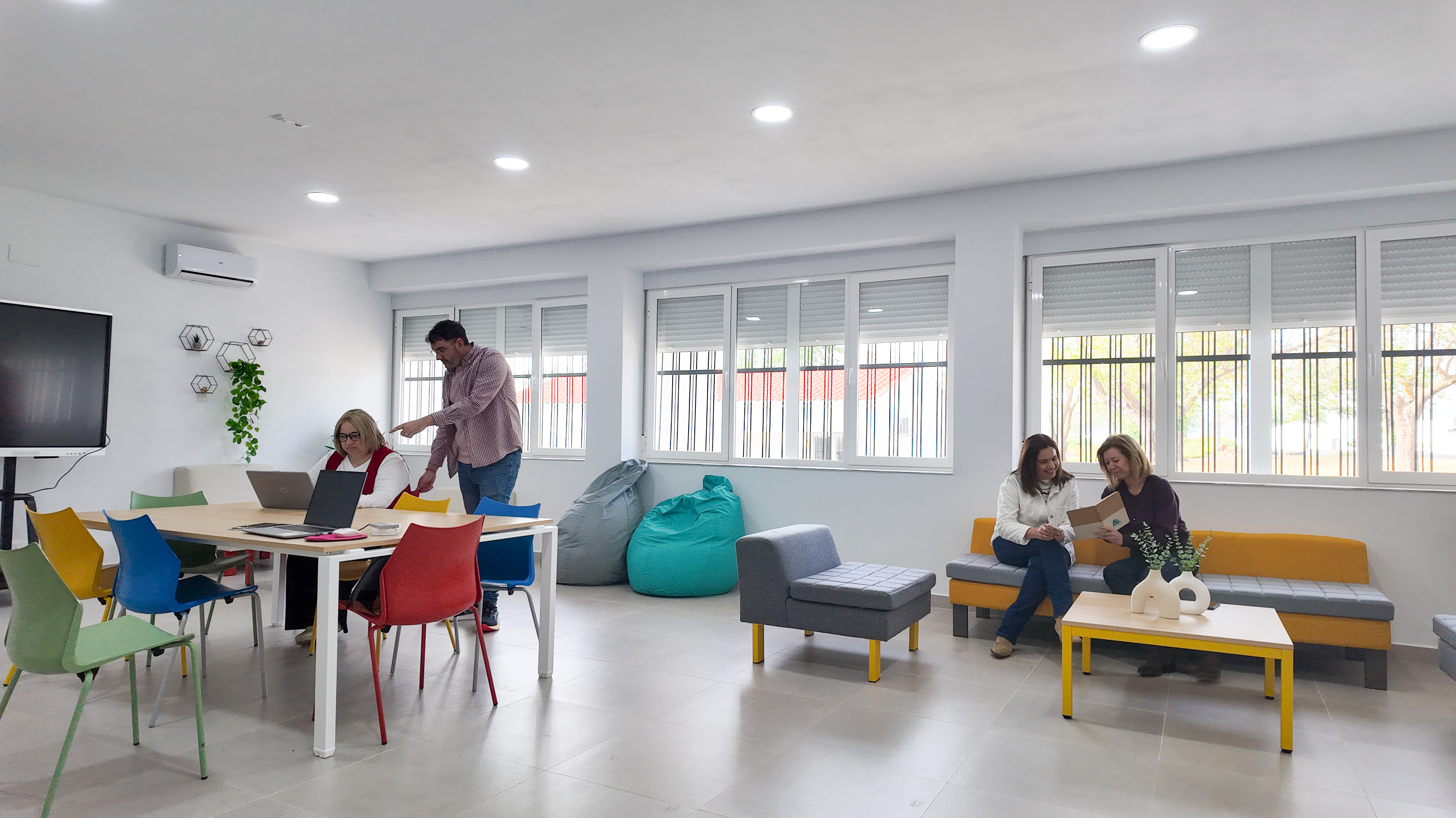 Complejo Coworking Rural Aldea Digital